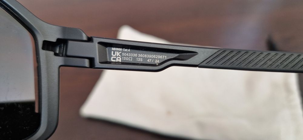 слънчеви очила.спортни