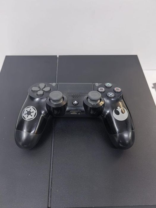 Consola Sony Playstation 4 (PS4), 500 GB- 1 Controler -N-