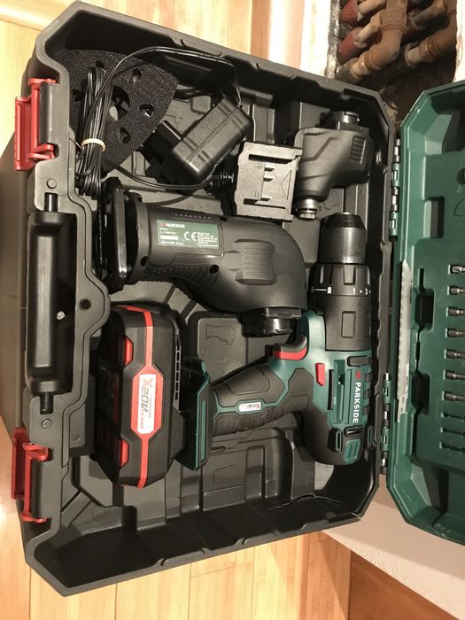 Mașina de găurit/taiat si ferastrau