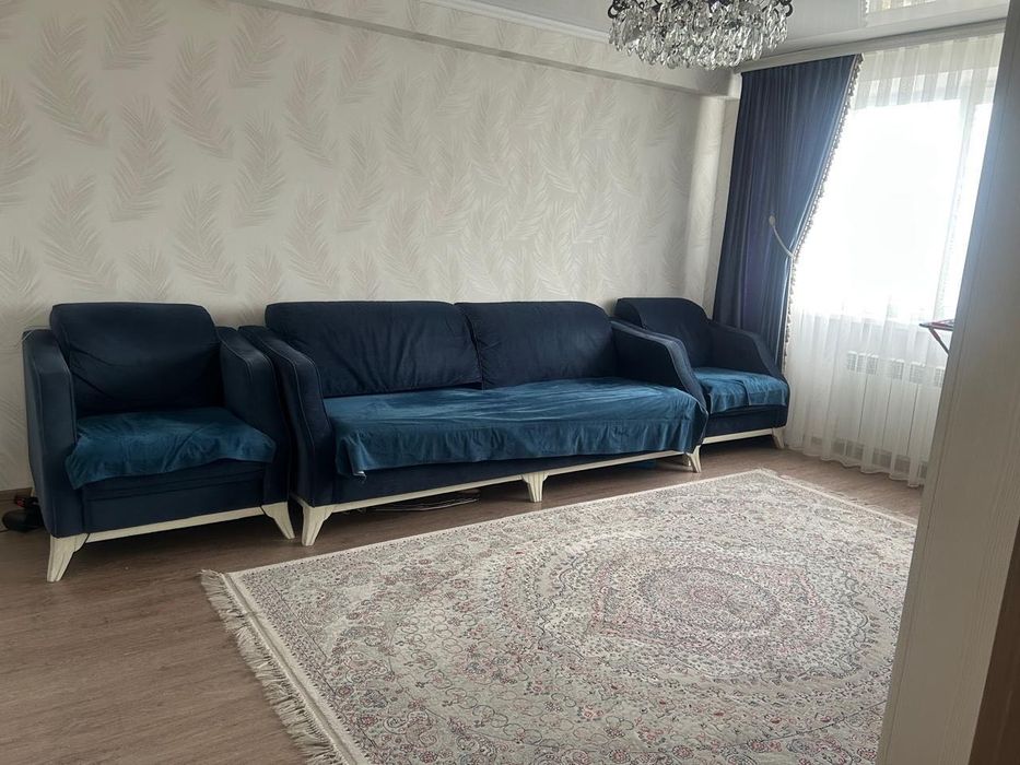 Продам Диван 2 кресоа