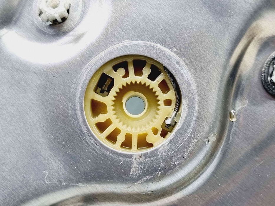 Macara electrica geam dreapta spate Mercedes Clasa E (W212) AMG [Fabr