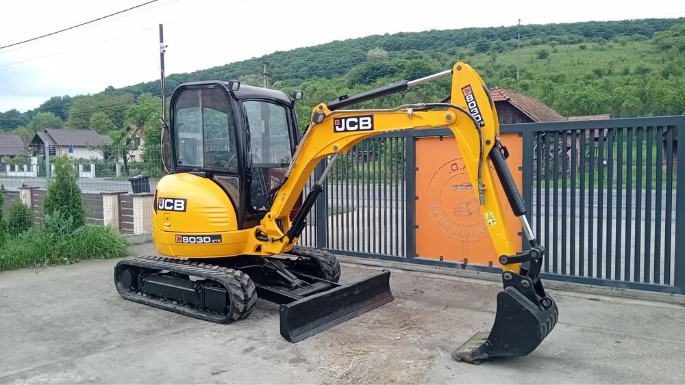 Miniexcavator jcb 8030 an 2020