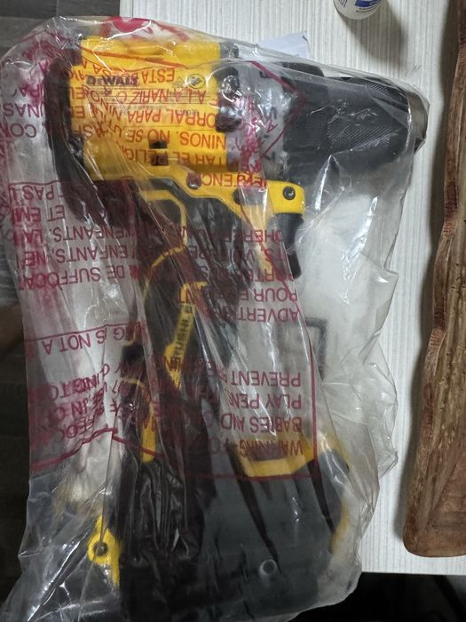 Шуруповерт dewalt dcd800