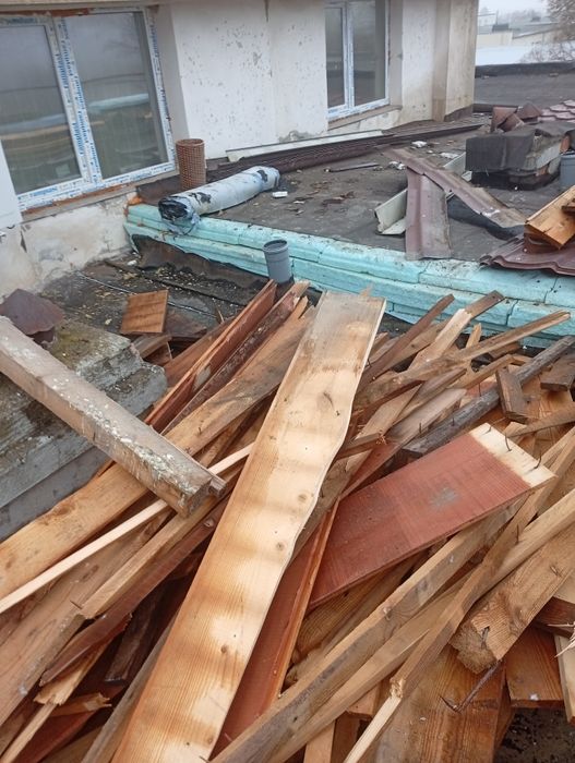 Lemne...scânduri...grinzi...lati