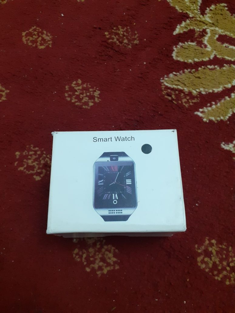 Smart watch sotiladi.