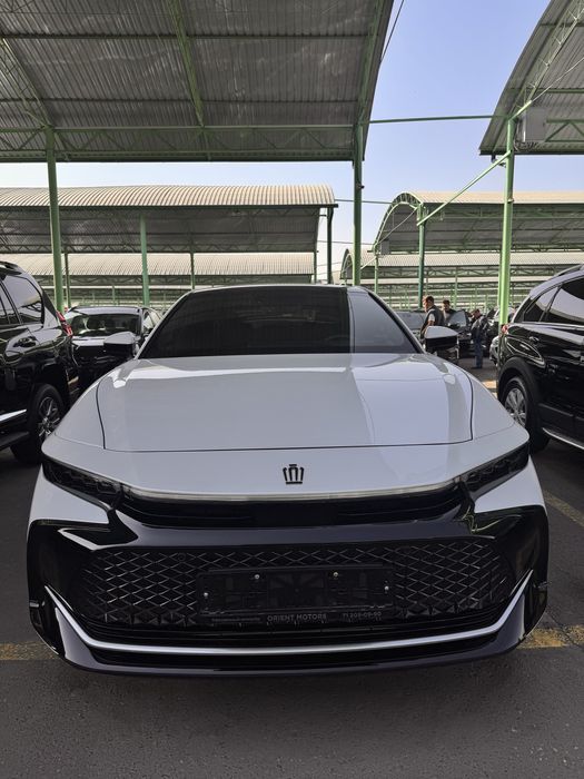 Toyota crown 2025