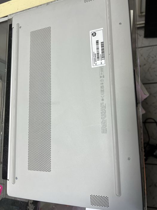 Laptop HP 15.6 FullHD IPS-i7-1355U 16 Gb Ram, 512 SSD NVidia MX570A