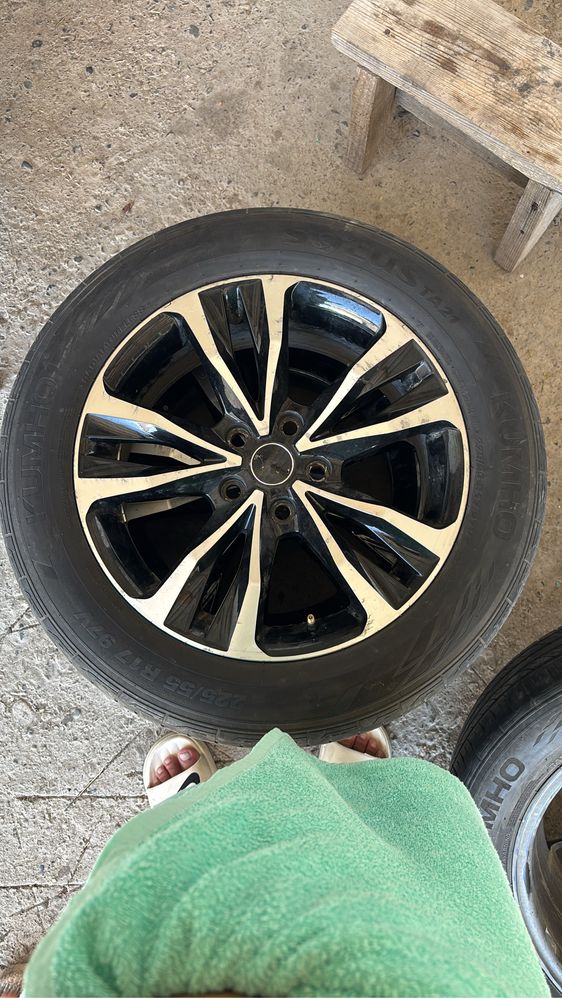 Продам титанки 225/55 R17