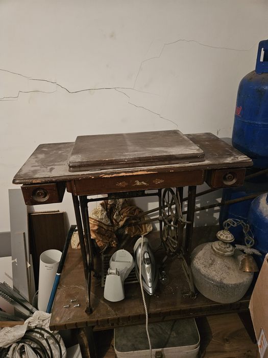 Стара шевна машина