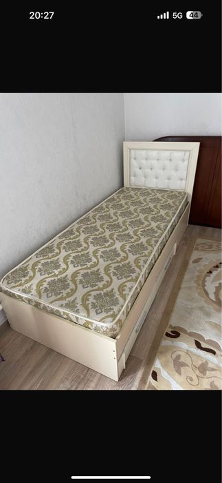 Продам детские кровати с комодом