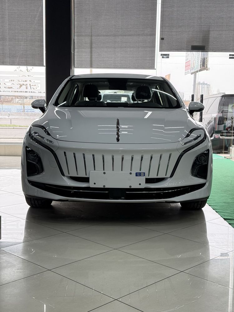 Hongqi EQM5 500km, в наличии