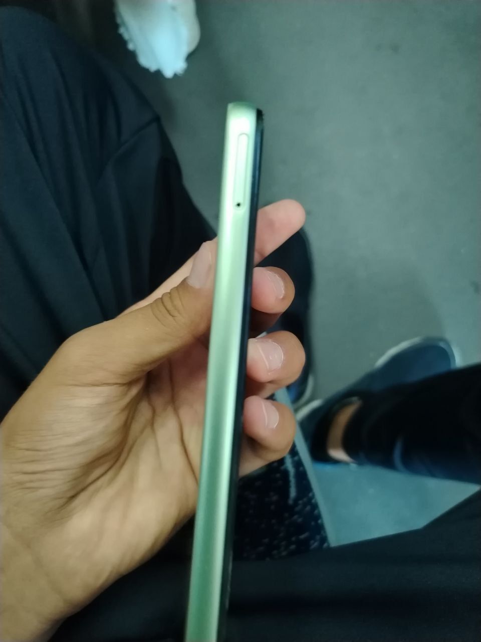 Samsung a24 128gb holati zor