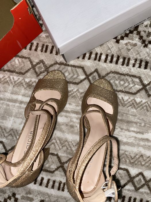 Дамски обувки на ток