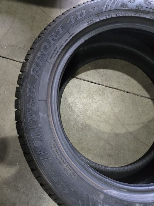 255/50/19 DUNLOP 4бр