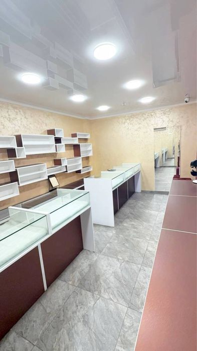 Продаётся Коммерческое Помещение 140кв.м 1-Линия Юнусабадский район