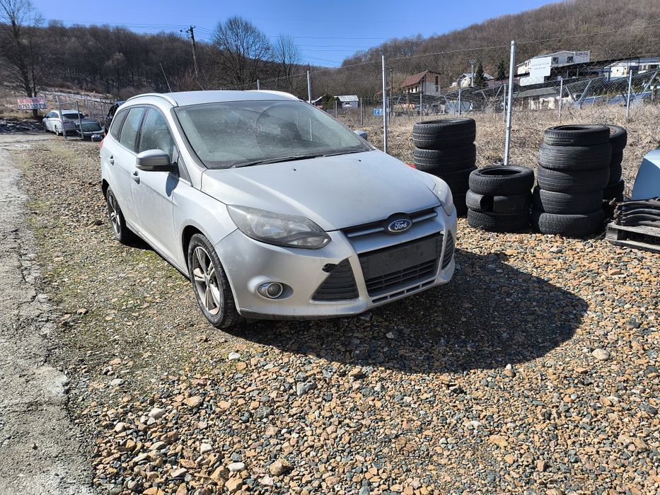 Dezmembrez Ford Focus 3 1.6tdci 105cp 2013
