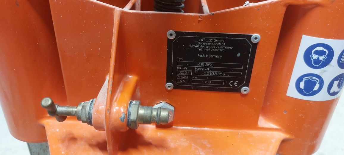 Carota  Stihl FS 560C  Golz