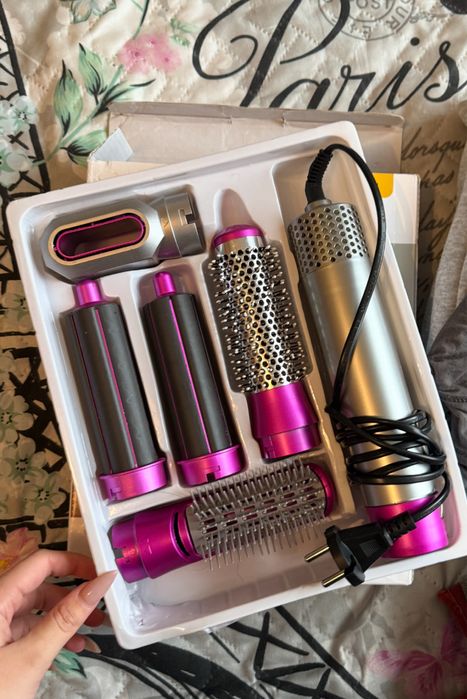 Много добро,на добра цена,5+1,маша,сешоар,и още много други,вземи сега