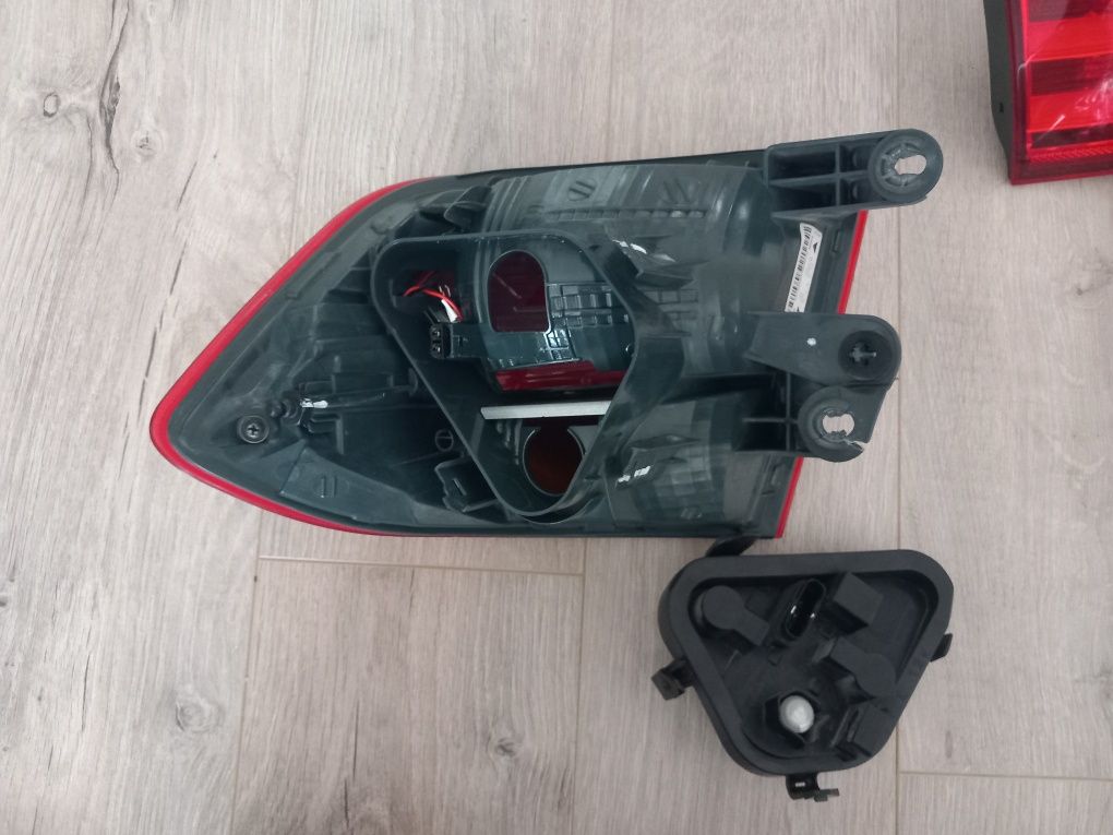 Tripla stop stanga pe aripa haion portbagaj OEM BMW F30 soclu stop F30