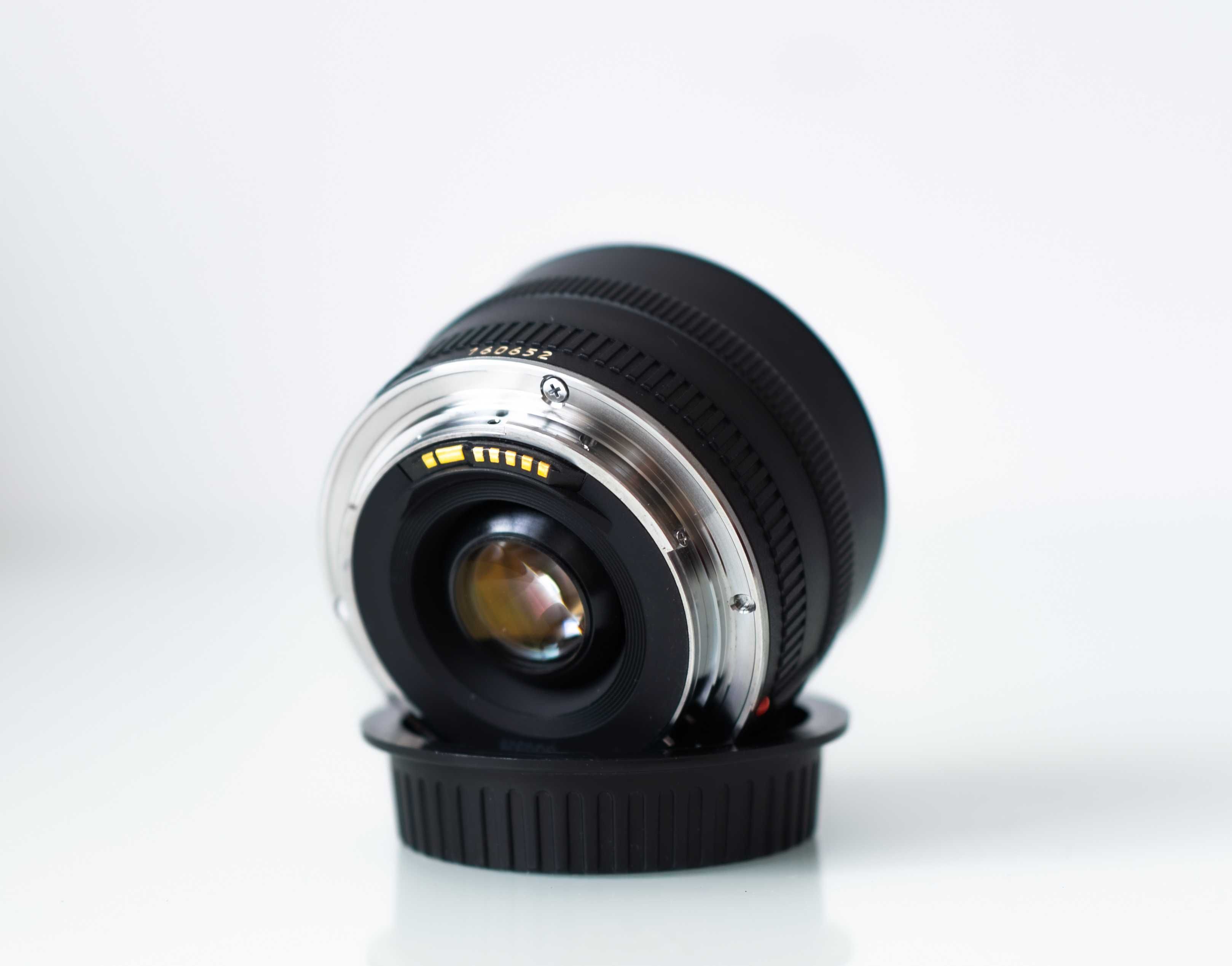 Vand/ Schimb Canon EF 28mm f 2.8 - FullFrame