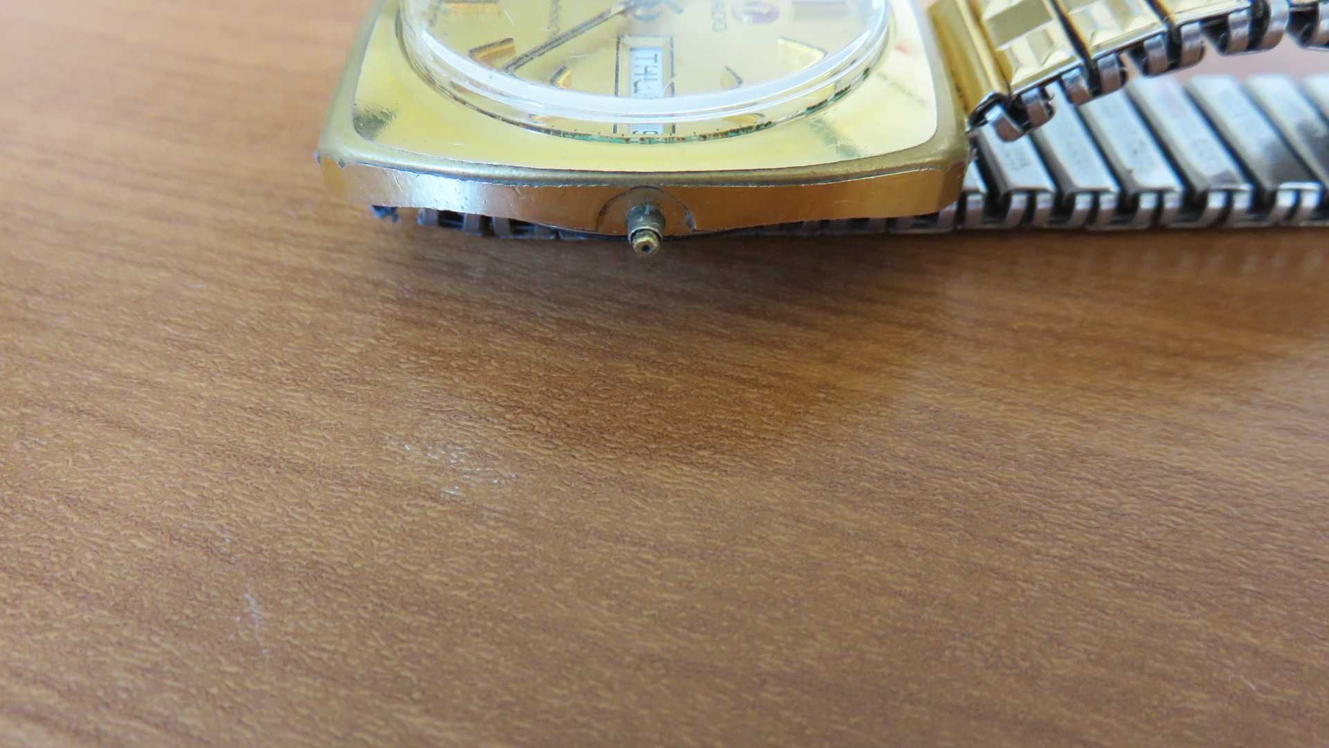 Часовник Rado companion