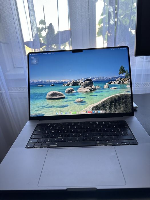 MacBook Pro 16” M1 Pro – 16GB RAM, 512GB SSD