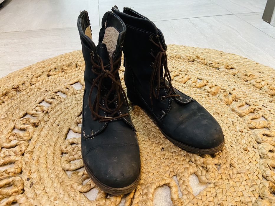 Ghete blana piele intoarsa Benvenutti