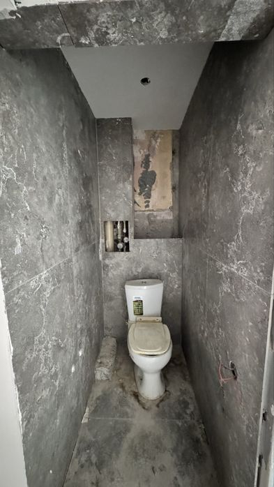 Квартира своя 4 комнаты продаю