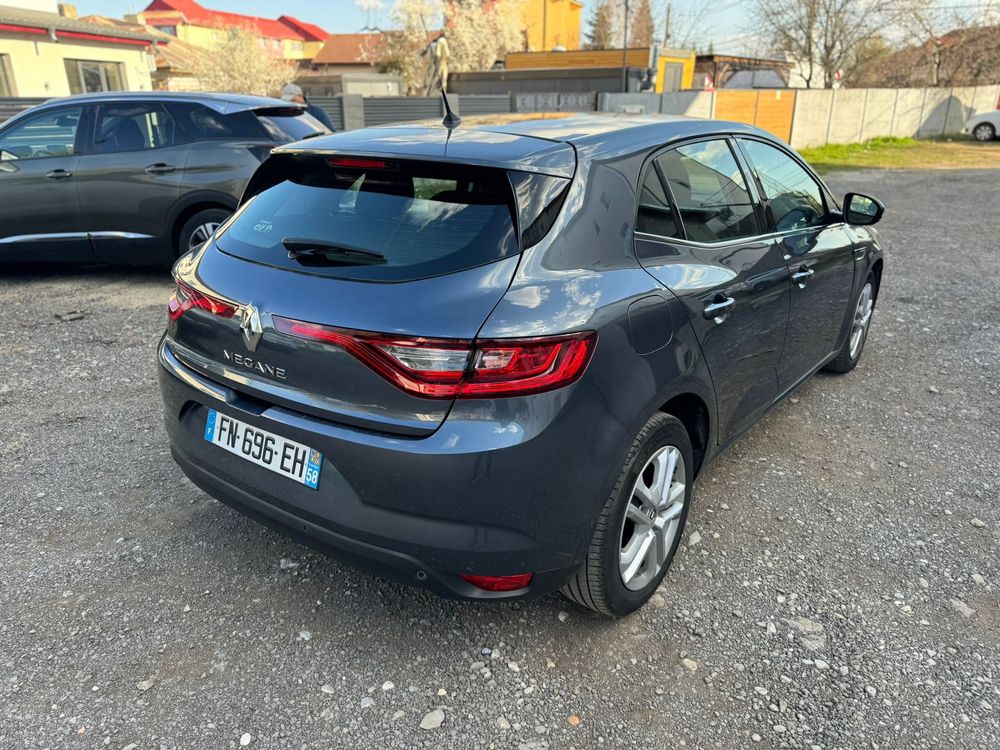 Renault Megane IV Automat/keyless go/navigatie