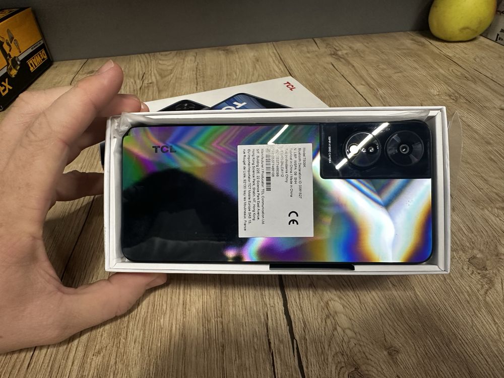 Смартфон TCL 505 128GB RAM 4GB сив