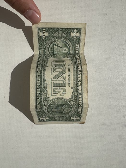 Продам доллар за 27 млн тенге
