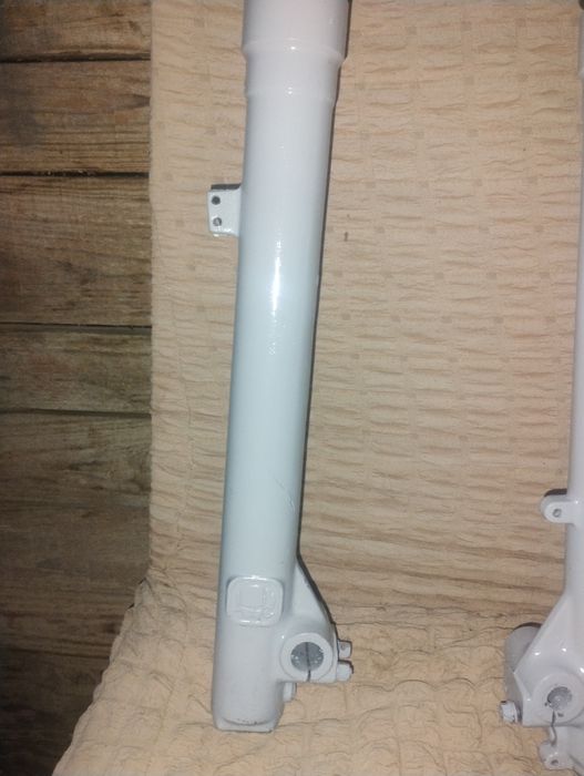 Преден амортисьор (колци) за мотор