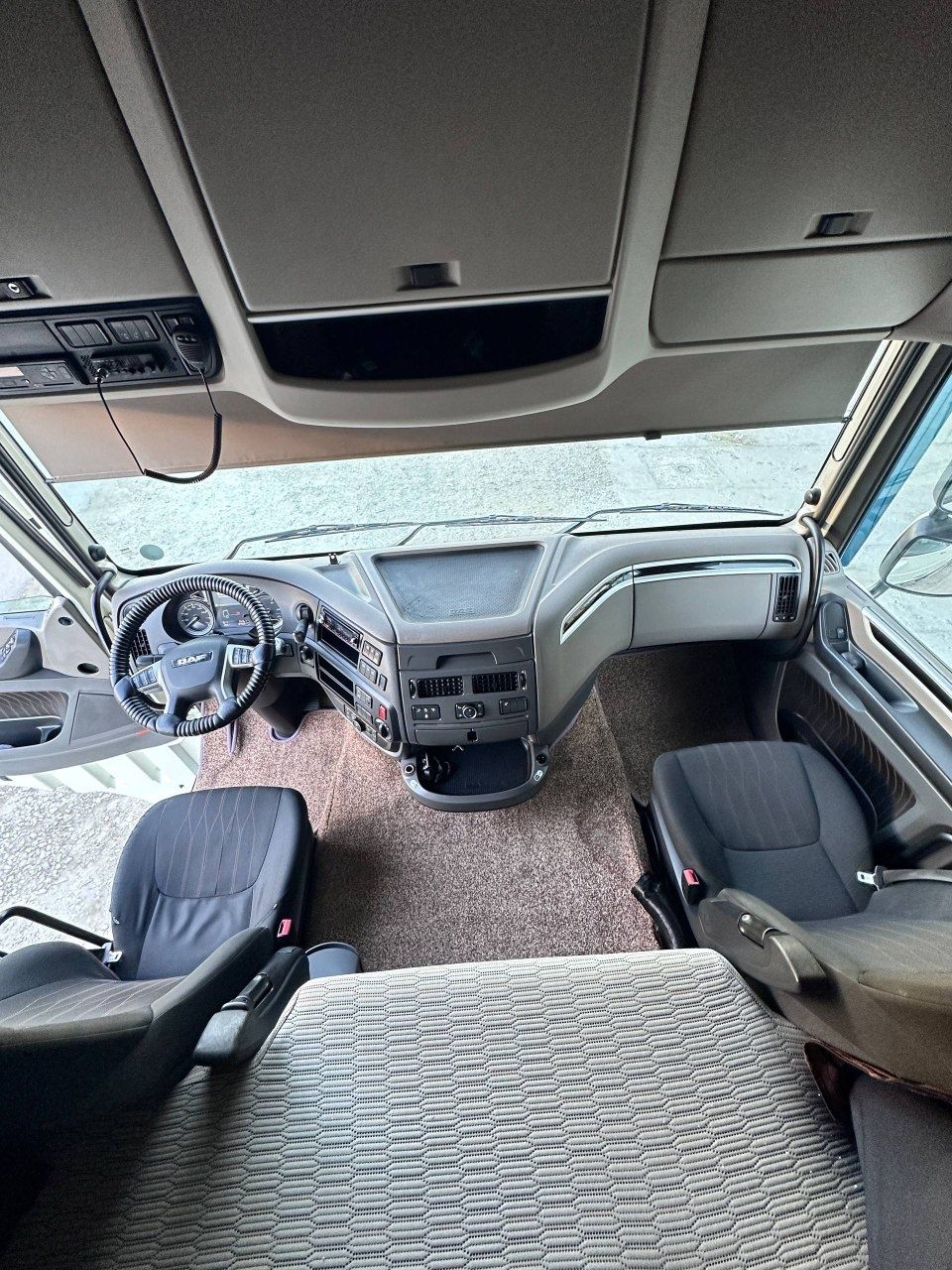 DAF XF 530FT EURO 6/2018 йил + SCHMITZ Прицеп Сотилади