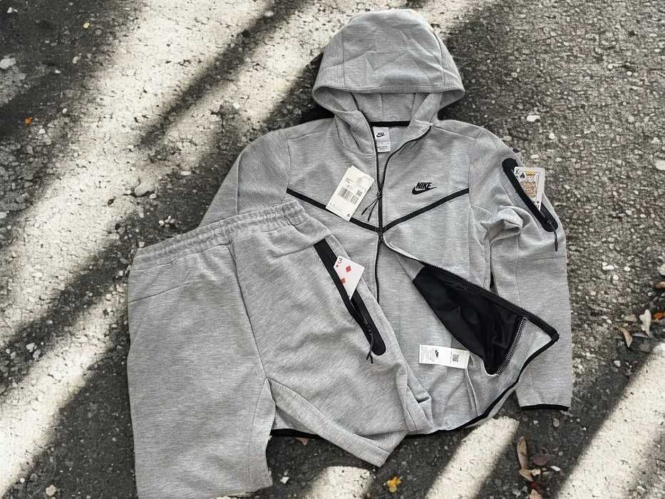 Trening Nike TECH Fleece Gri - Trening Fete Baieti set complet Premium