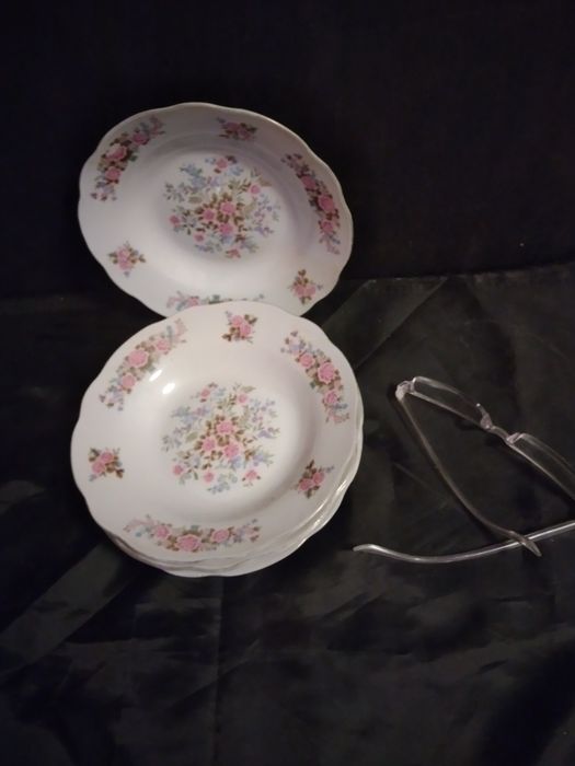 Тарелки небольшие Китай