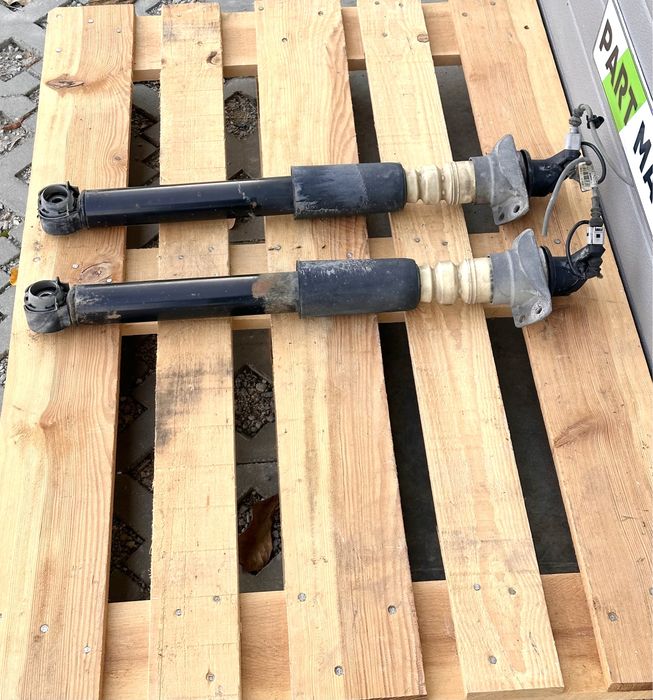 Задни амортисьори AUDI A6 A7 C7 4G 4G0616031L