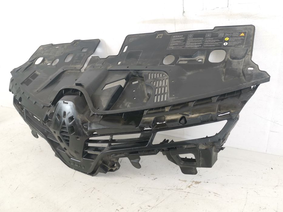 Радиаторна решетка Рено Клио 4 / Renault Clio 4 Оригинална и в добро с