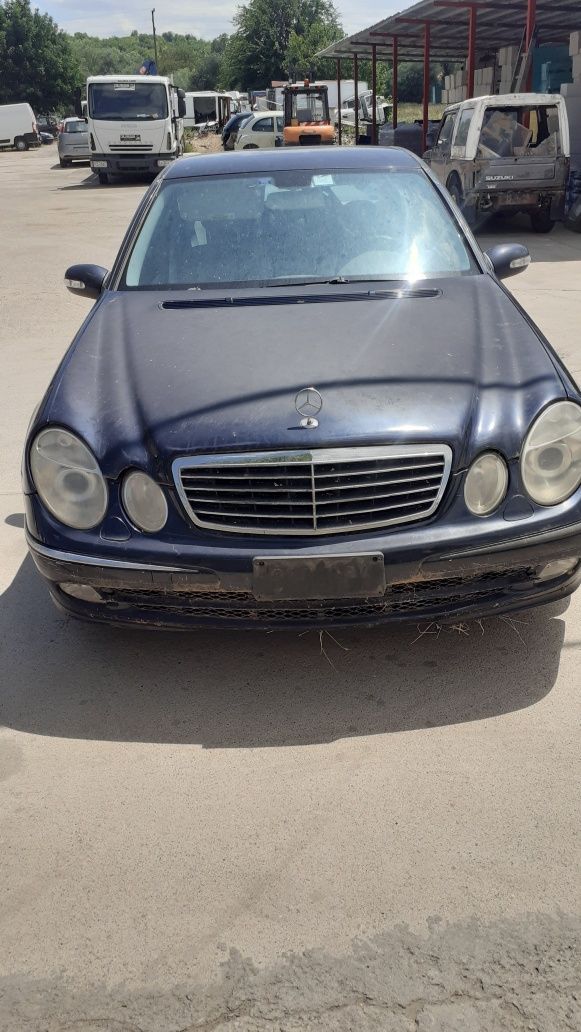 Mercedes E 220-2.2дизел /150к.с./2002г на части
