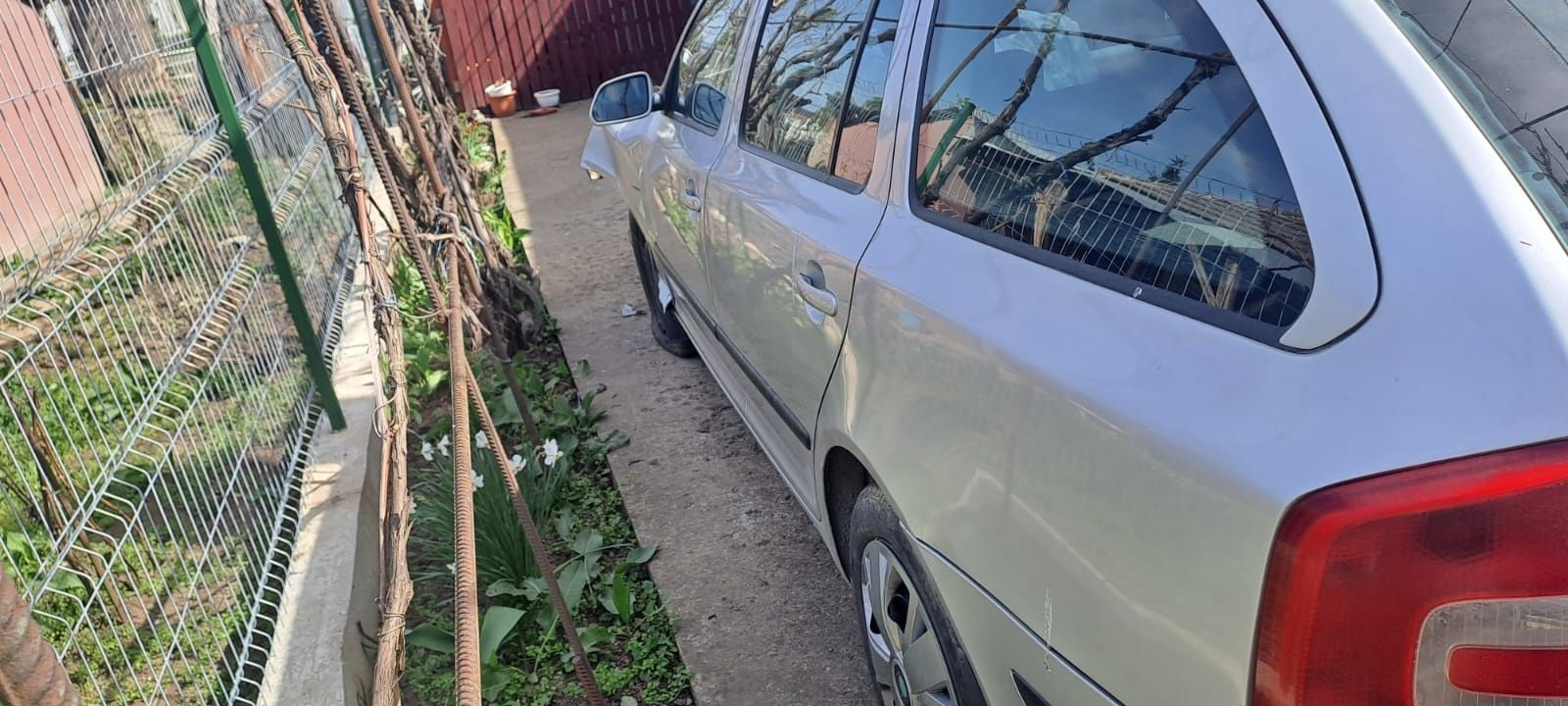 Vând skoda octavia