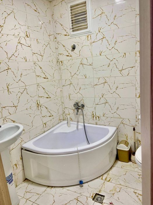 Mirzo Ulugʻbek metro yonida kvartira bor