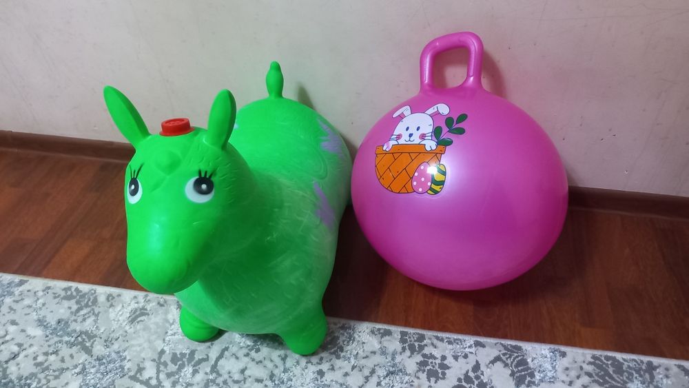 Продам , ослик попрыгун,мяч попрыгун