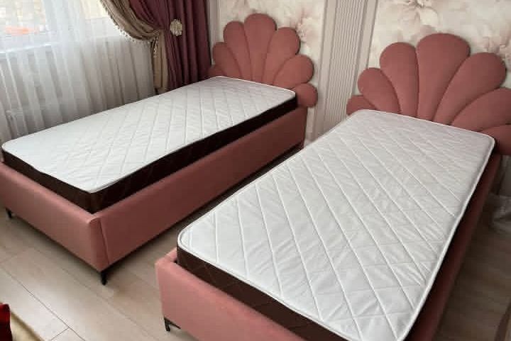 Krovat Krovat Krovat