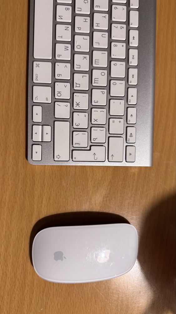 Apple Magic Keyboard + Apple magic Mouse