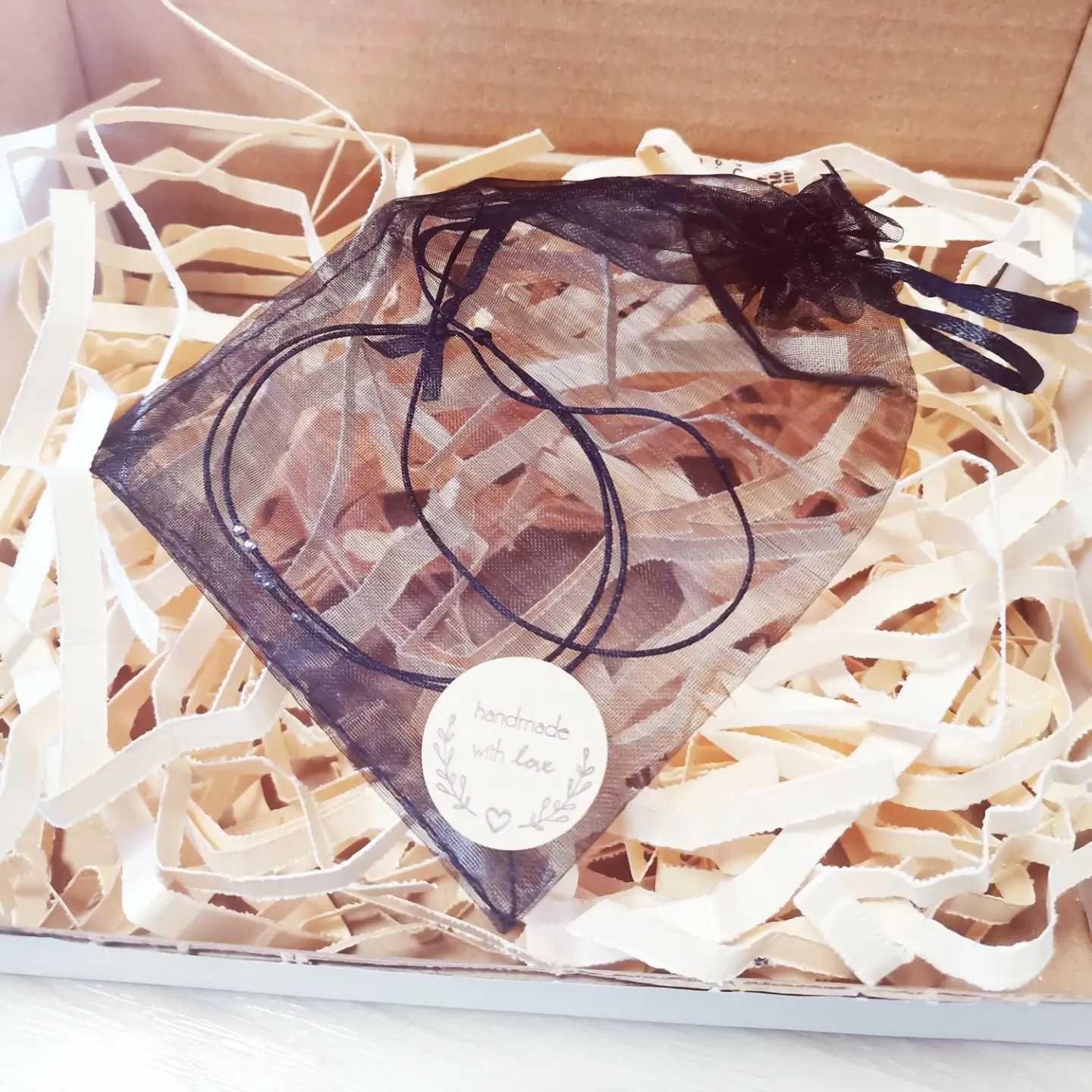 Colier tip choker