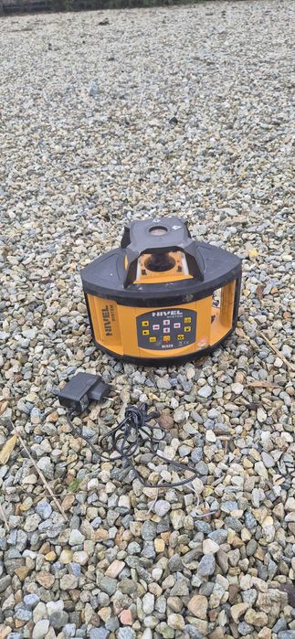 Corp nivela laser rotativa NIVEL NL520
