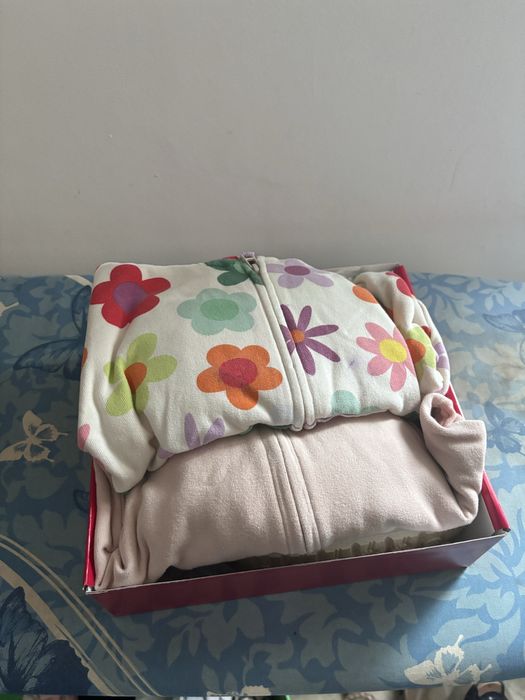 Lot hainute marimea 2/3 ani