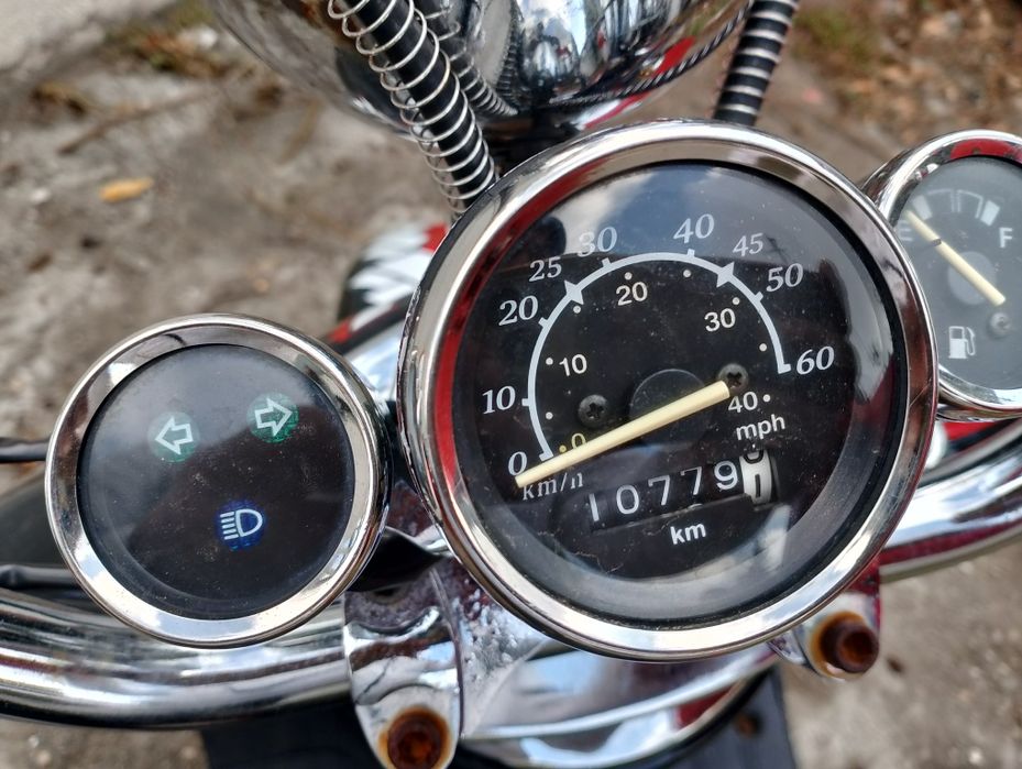 Scuter retro fara permis 25 limitat in acte are carte rar făcută