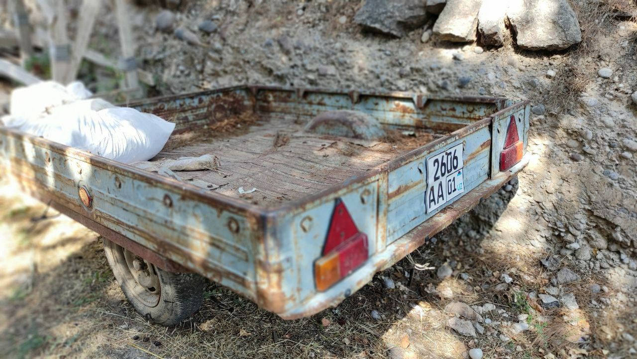 Нива 2121 4x4 , 1990 года выпуска , с тележкой