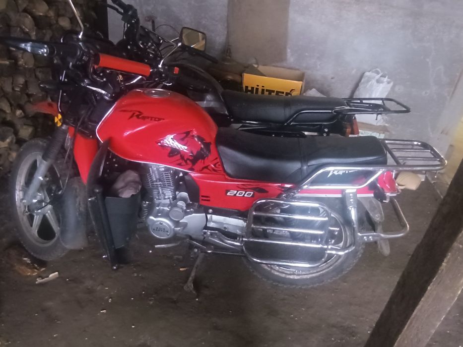 Продам мотоцикл Raptor