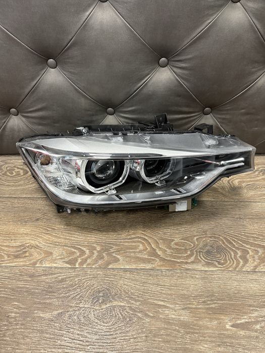 Bmw f30 f31 десен фар